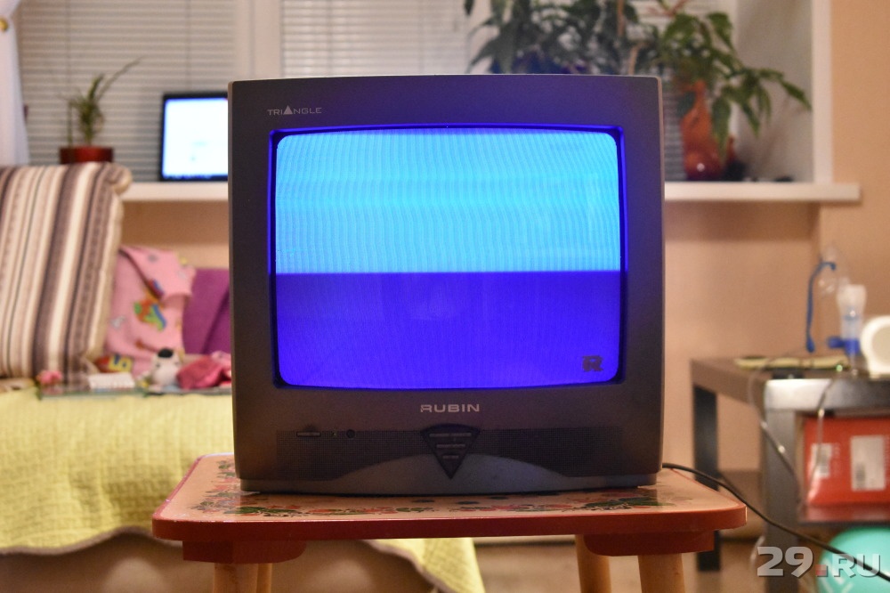 Телевизор рубин купить. Телевизор Рубин Triangle. Телевизор Рубин серый. Рубин Триангл. Сколько стоит телевизор Рубин Триангл.